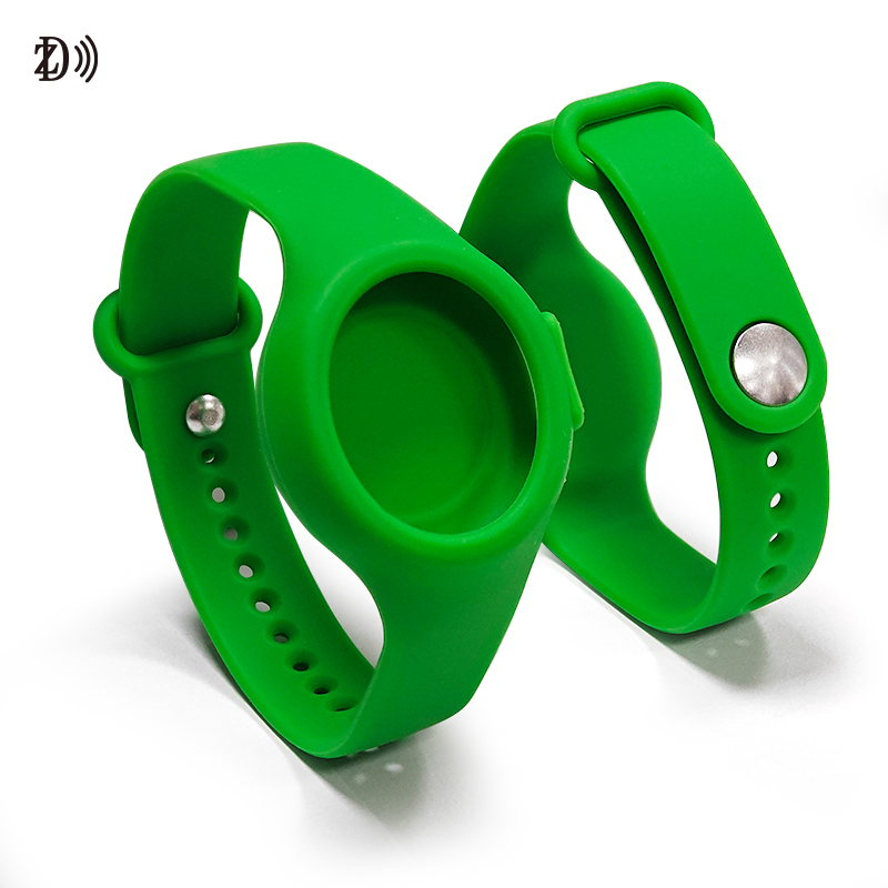silicone wristband (3).jpg
